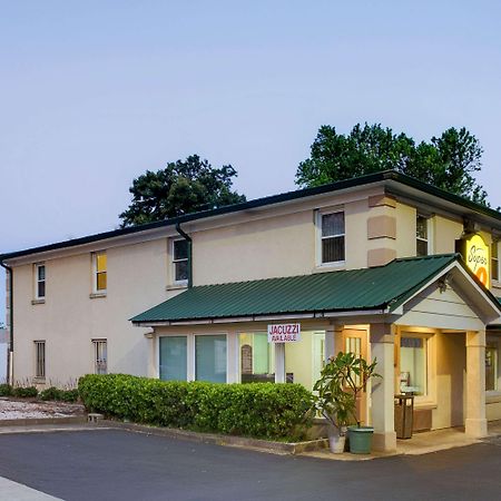 Motel Super 8 By Wyndham Charlotte Downtown Area Exterior foto